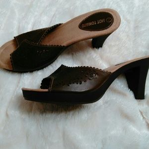 Hot Tomato Brown mules